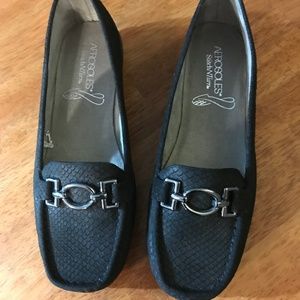 New Aerosoles Stitch N’ Turn Size 8.5 Black Loafer
